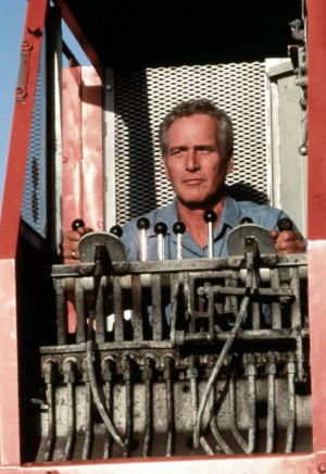 「俺のチョコバーを出せ！」米・故障した自販機にフォークリフトで突撃し、解雇！！