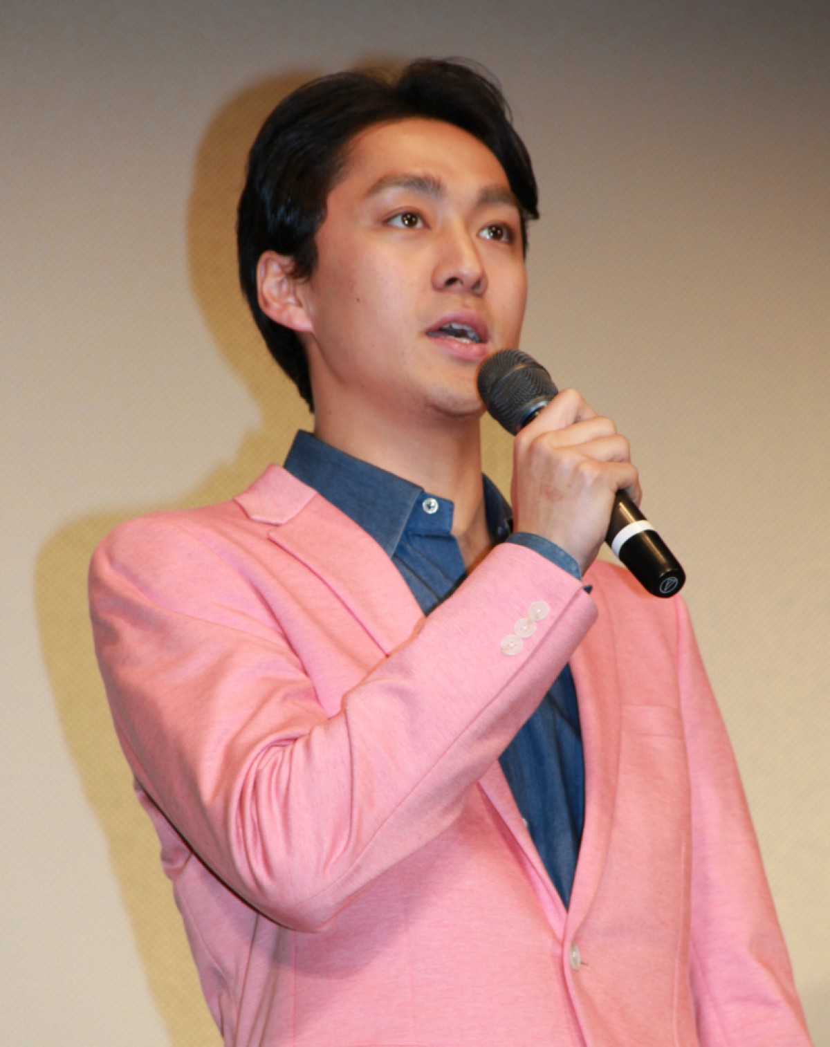 ＜ゆうばり映画祭＞貫地谷しほり、夕張の狂暴ゆるキャラ「メロン熊」に絶句!?