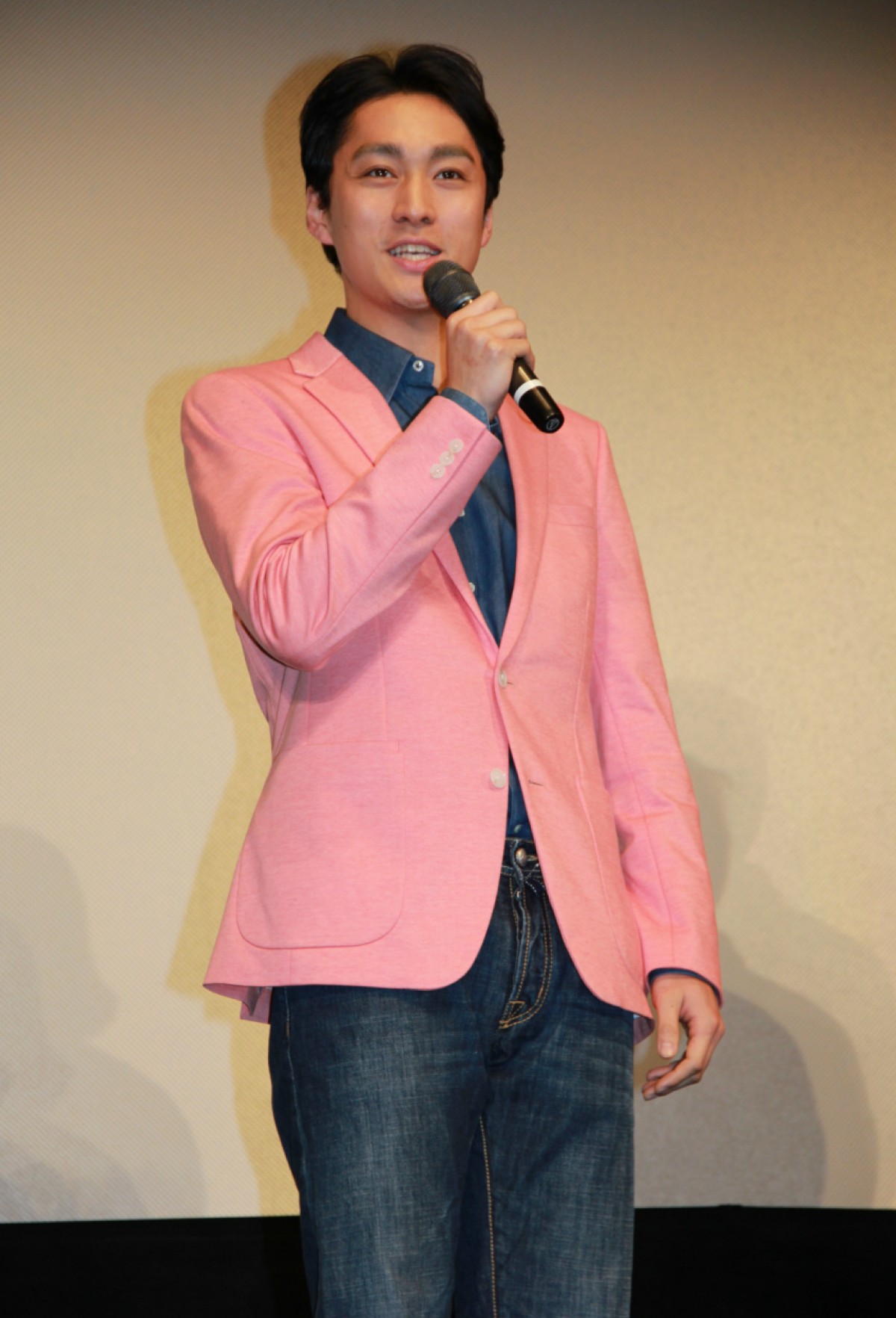 ＜ゆうばり映画祭＞貫地谷しほり、夕張の狂暴ゆるキャラ「メロン熊」に絶句!?