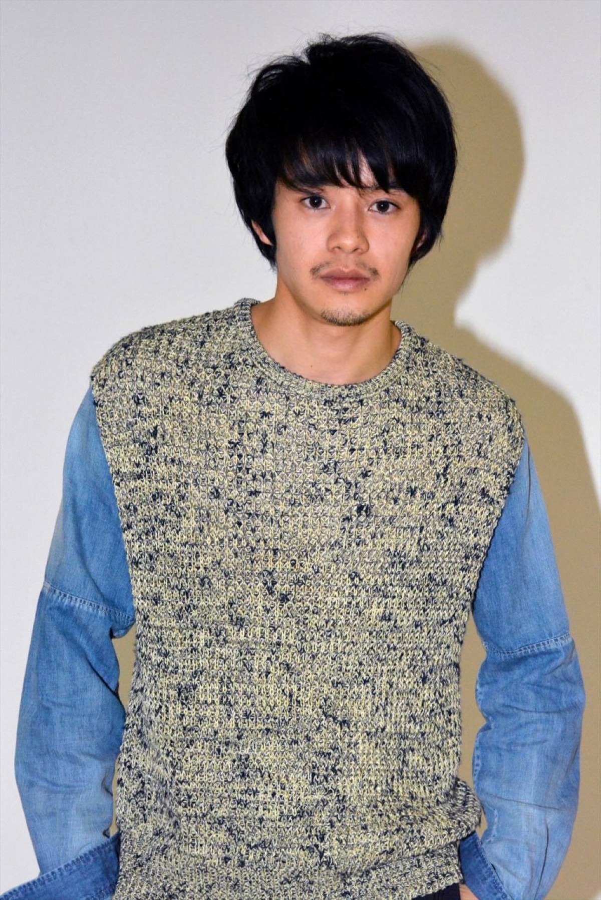 池松壮亮、劇中ほぼ裸の問題作『愛の渦』に自信！「迷いなく出演したいと思った」
