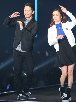 「東京ガールズコレクション2014春夏」ランウェイに登場した、宮城大樹＆宮城舞