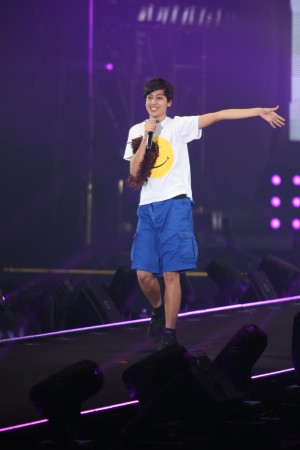 「東京ガールズコレクション2014春夏」ランウェイに登場した、けみお