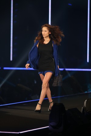 西山茉希、東京ガールズコレクション2014春夏