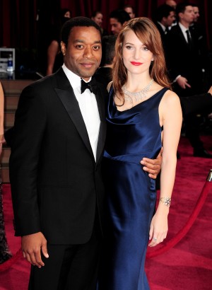 キウェテル・イジョフォー（左）