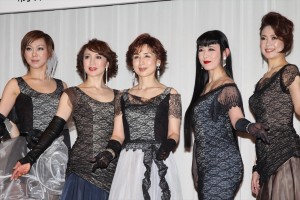 宝塚歌劇100周年記念公演『セレブレーション100！ 宝塚～この愛よ永遠に～』製作発表会見にて