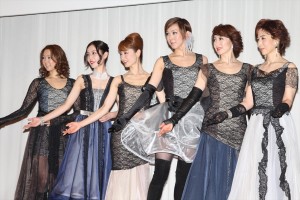 宝塚歌劇100周年記念公演『セレブレーション100！ 宝塚～この愛よ永遠に～』製作発表会見にて