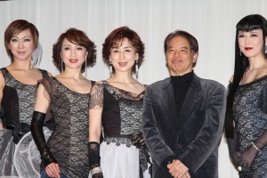 宝塚歌劇100周年記念公演『セレブレーション100！ 宝塚～この愛よ永遠に～』製作発表会見にて