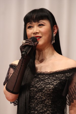 高嶺ふぶき、宝塚歌劇100周年記念公演『セレブレーション100！ 宝塚～この愛よ永遠に～』製作発表会見にて