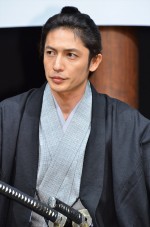 『幕末高校生』完成報告会見に出席した玉木宏