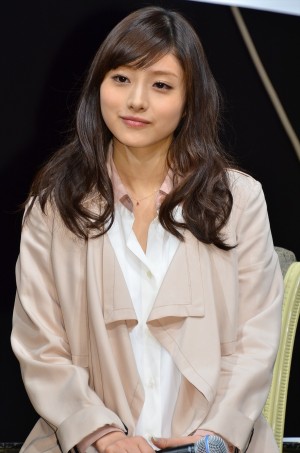 『幕末高校生』完成報告会見に出席した石原さとみ