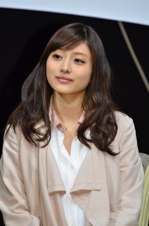 『幕末高校生』完成報告会見に出席した石原さとみ