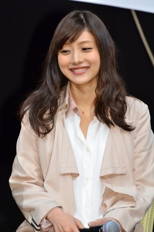 『幕末高校生』完成報告会見に出席した石原さとみ