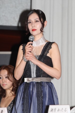 大鳥れい、宝塚歌劇100周年記念公演『セレブレーション100！ 宝塚～この愛よ永遠に～』製作発表会見にて