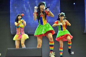 「ゲームガールズ」お披露目デビューライブ