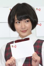 AKB兼任の乃木坂・生駒、まゆゆから激励「私が必ず守るからね」