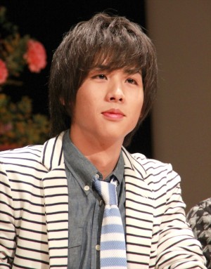 池岡亮介、スペシャルトーク＆ハイタッチ会にて　