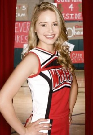 クイン・ファブレイ役　ディアナ・アグロン