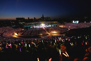 女性アイドルグループ初の国立競技場ライブを実現したももいろクローバーZ