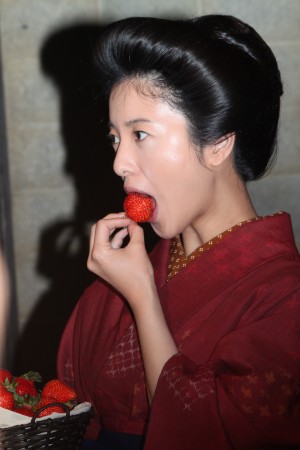 NHK連続テレビ小説「ヒロイン・バトンタッチ」セレモニーに出席した、『花子とアン』の吉高由里子