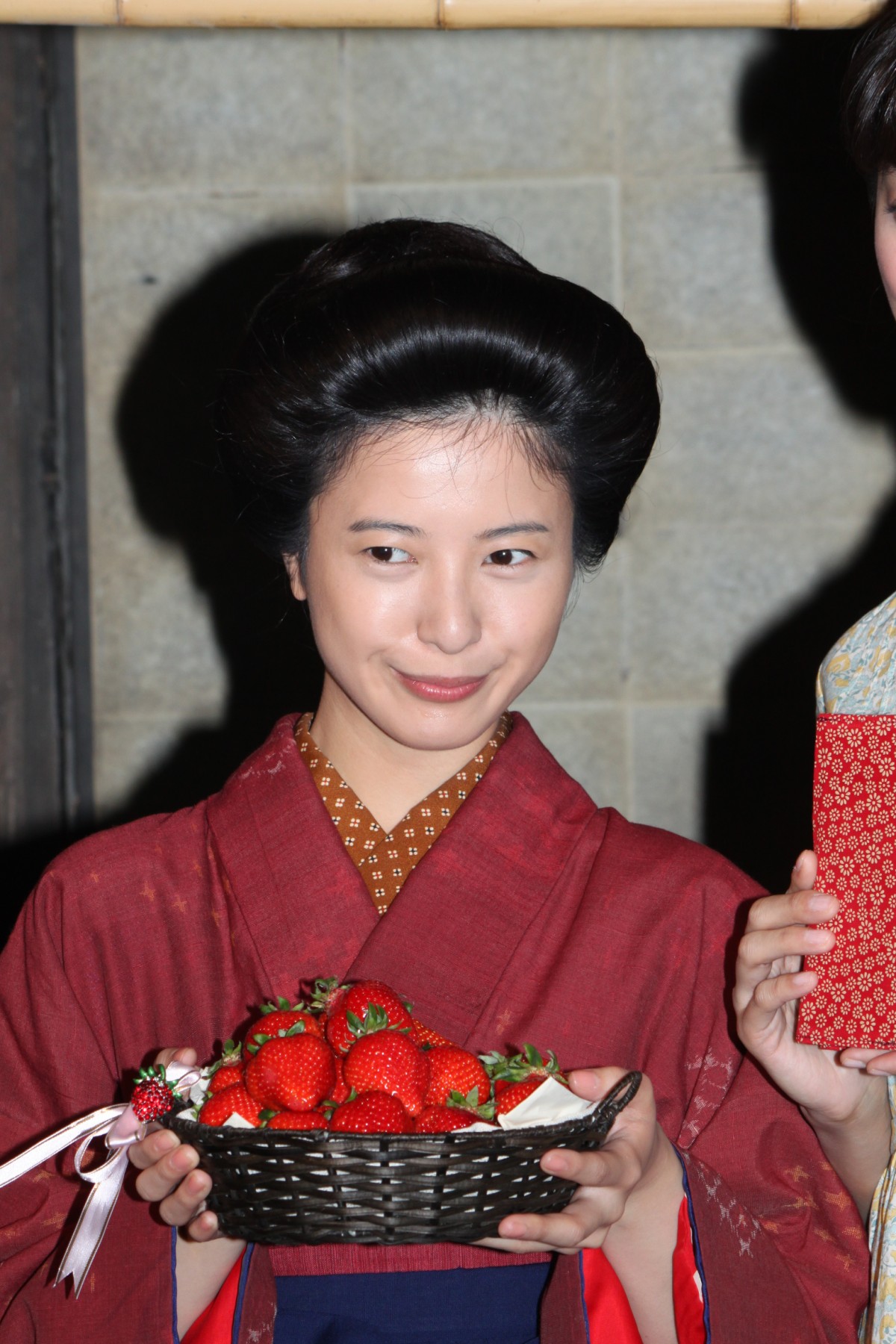 杏から吉高由里子へ、朝ドラ・バトンタッチ！吉高は「ひょうひょうと乗り切る」!?