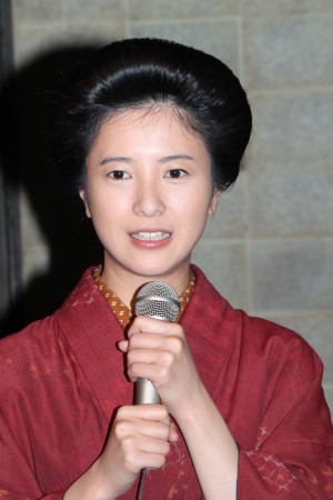 NHK連続テレビ小説「ヒロイン・バトンタッチ」セレモニーに出席した、『花子とアン』の吉高由里子