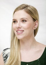 スカーレット・ヨハンソン、W・アレン監督の性的虐待疑惑で「推測にすぎない」