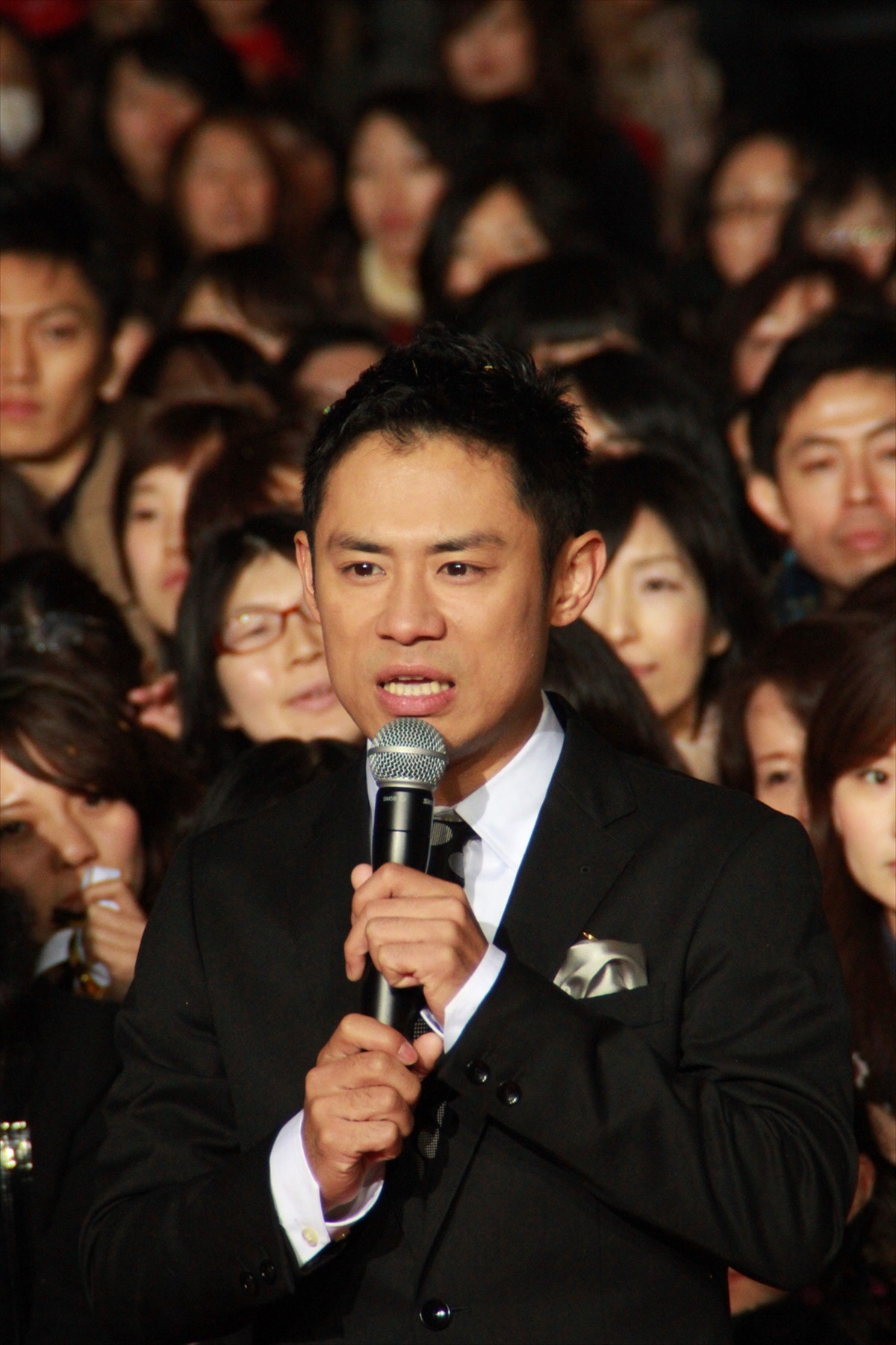 仲村トオル、伊藤淳史と桐谷美玲に「若い人は若い人同士で…」と大人の微笑み!?