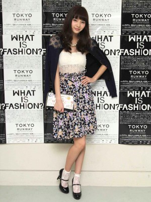 『東京ランウェイ 2014 SPRING／SUMMER』ステージ直後の新川優愛を直撃！