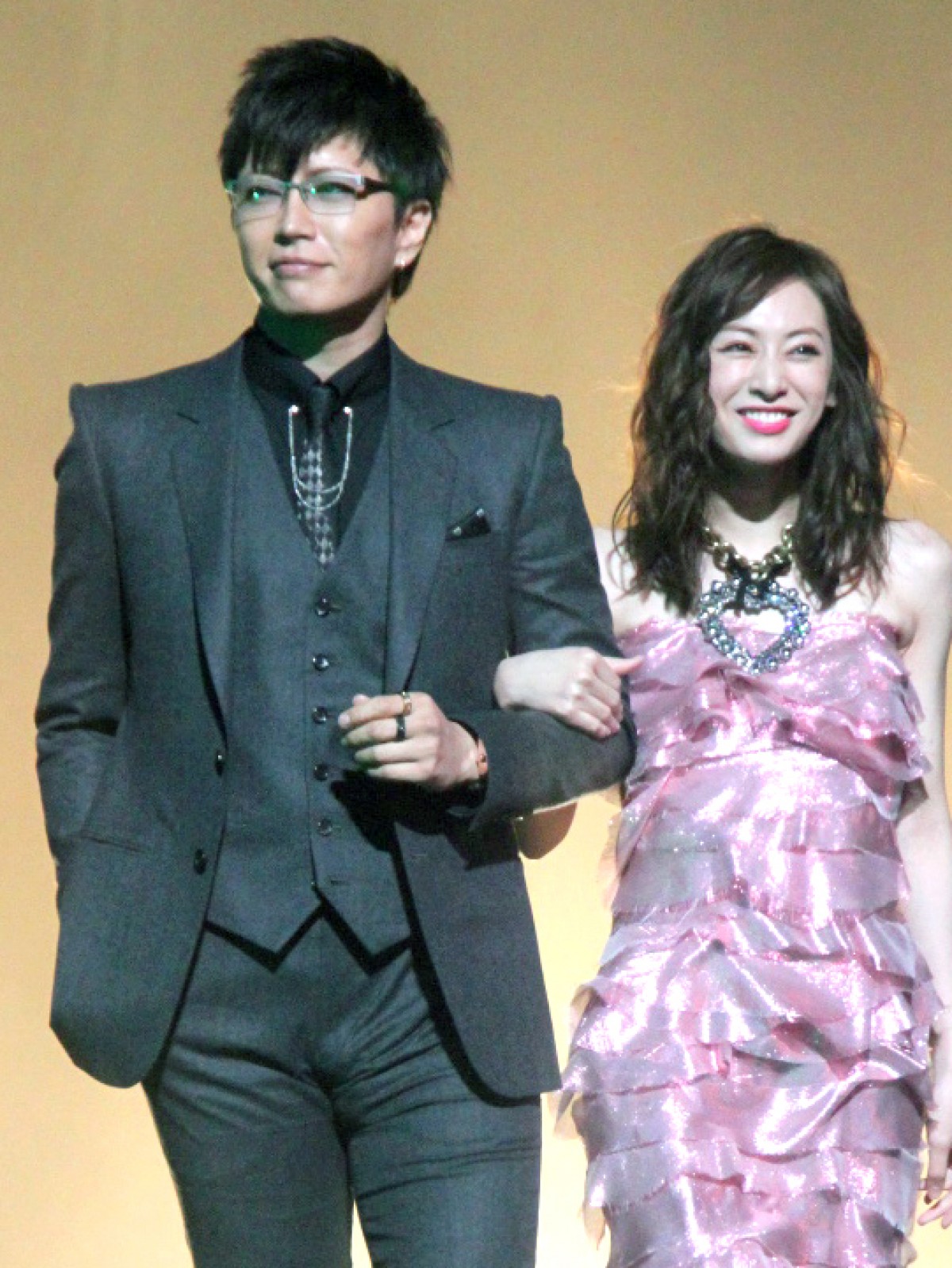 『悪夢ちゃん The 夢ovie』完成披露舞台挨拶に登場した、北川景子&GACKT