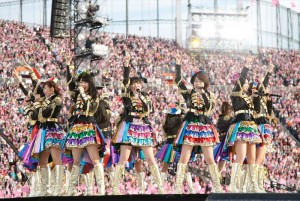 国立競技場で初の単独ライブを行ったAKB48　