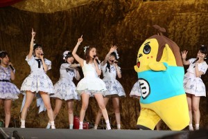 国立競技場で初の単独ライブを行ったAKB48　