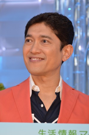 テレビ東京系『なないろ日和！』記者会見に出席した、薬丸裕英