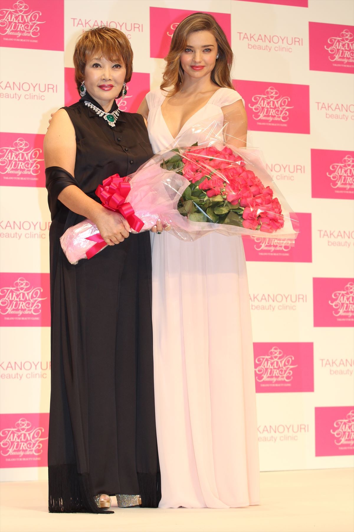 ミランダ・カー、18歳での初来日を振返り「桜の綺麗な時期に来れて嬉しい」