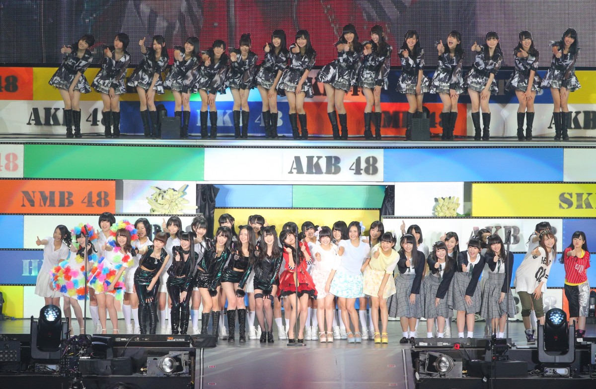 HKT48、さいたまスーパーアリーナ単独公演最速記録　移籍組の中西・谷は号泣