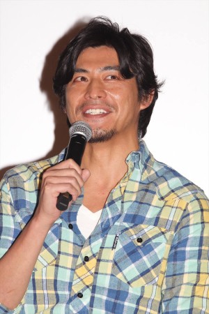 『続・最後から二番目の恋』舞台挨拶に登場した、坂口憲二