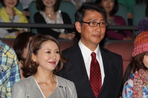 『続・最後から二番目の恋』舞台挨拶に出席した、小泉今日子、中井貴一