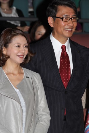 『続・最後から二番目の恋』舞台挨拶に出席した、小泉今日子、中井貴一