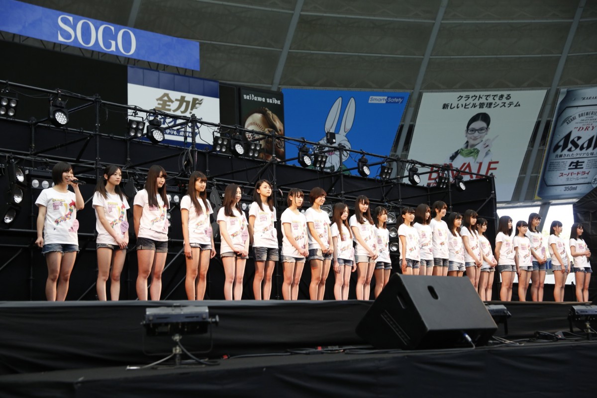 乃木坂46交換留学生の生駒里奈、AKB48新チームBで初パフォーマンス披露！