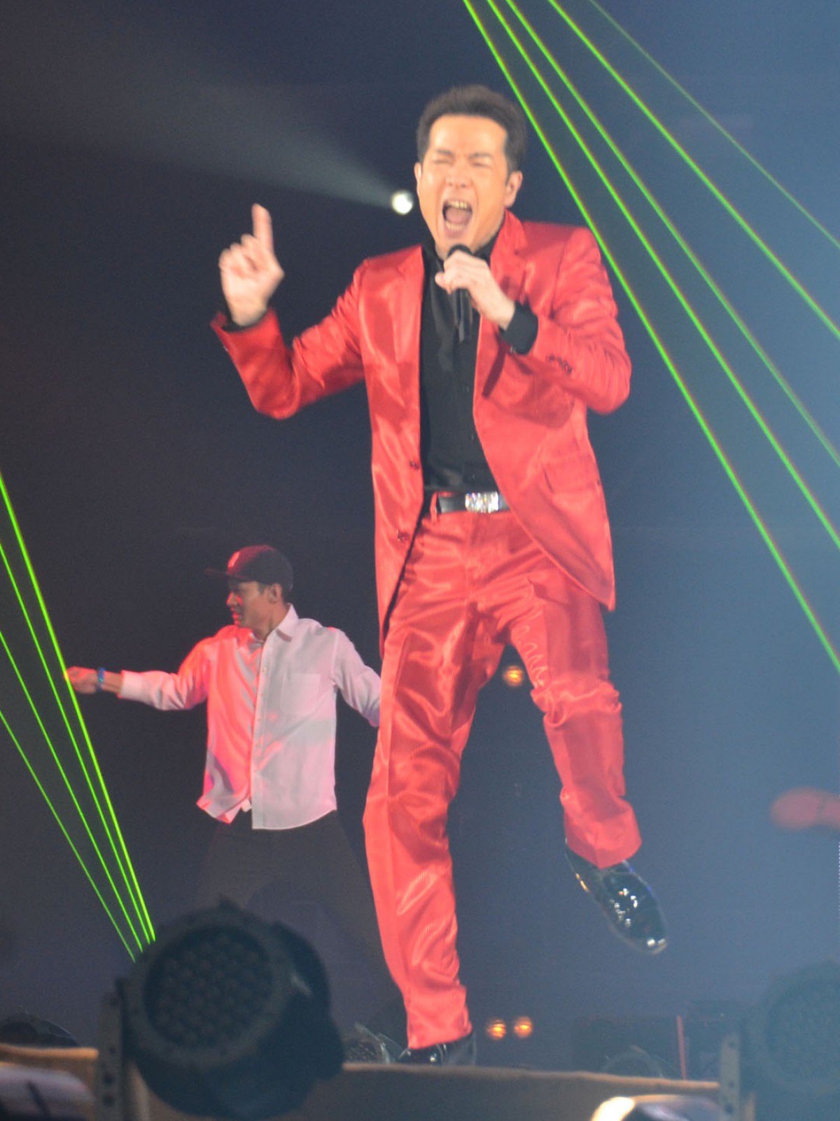 トシちゃん、サプライズ登場も「お母さんに聞いてみて！」＜GirlsAward 2014春夏＞