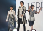 『GirlsAward 2014 SPRING／SUMMER』ランウェイに『テラスハウス』メンバーが登場！　竹内桃子（左）、岩永徹也（中央）、近藤あや（右）