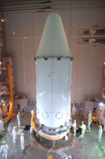 「超宇宙ブース」では、ロケットの先端部分に付属していたフェアリングを展示
