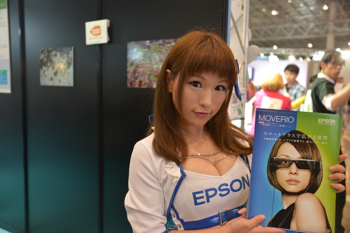 ニコニコ超会議3に行ってみたフォト特集！コンパニオン・ふなっしー・進撃の巨人まで
