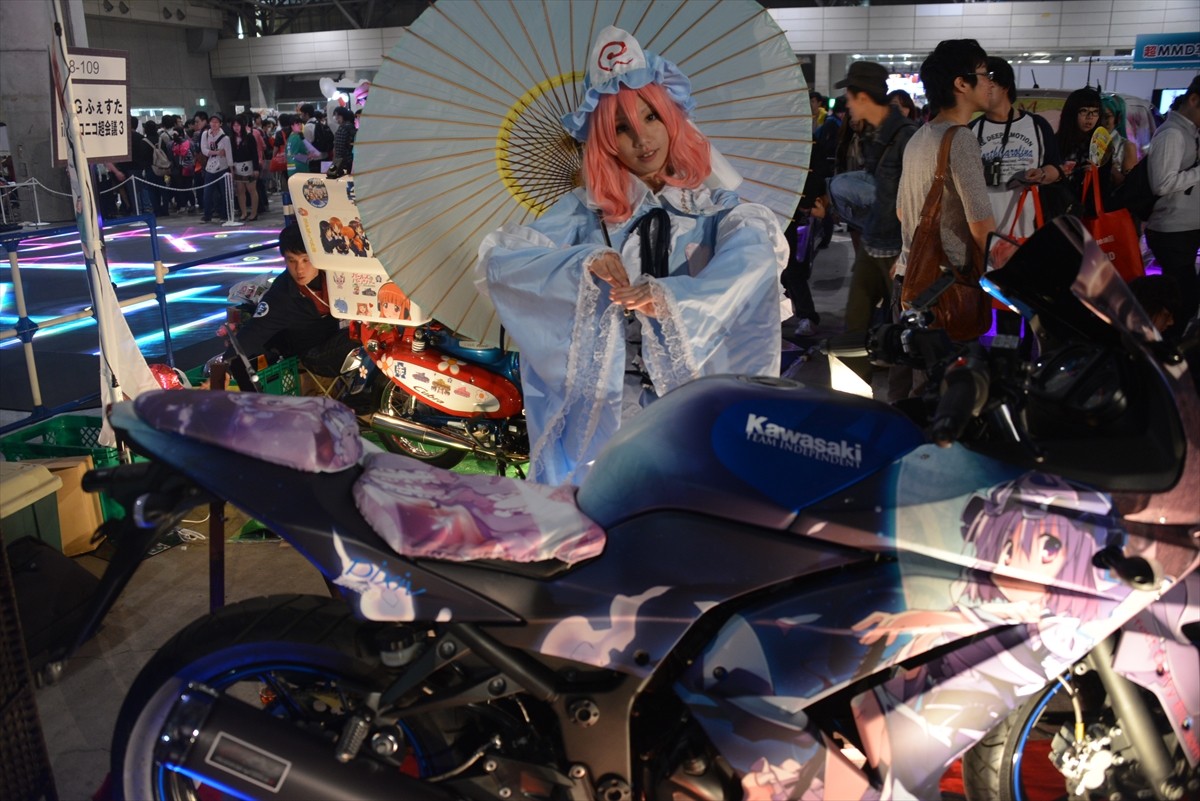 ニコニコ超会議3に行ってみたフォト特集！コンパニオン・ふなっしー・進撃の巨人まで