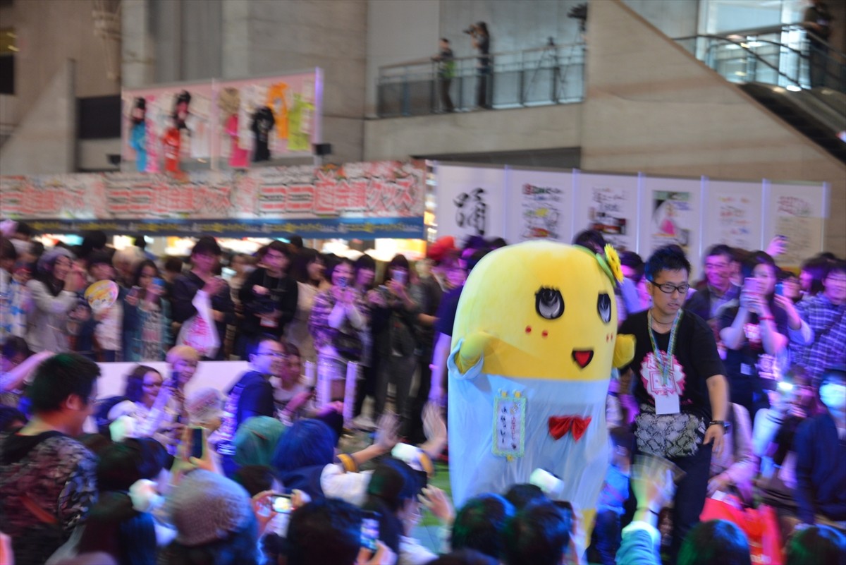 ニコニコ超会議3に行ってみたフォト特集！コンパニオン・ふなっしー・進撃の巨人まで