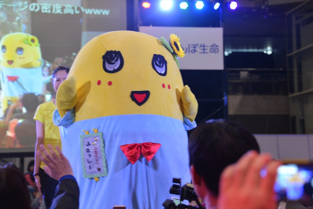 ニコニコ超会議3に行ってみたフォト特集！コンパニオン・ふなっしー・進撃の巨人まで