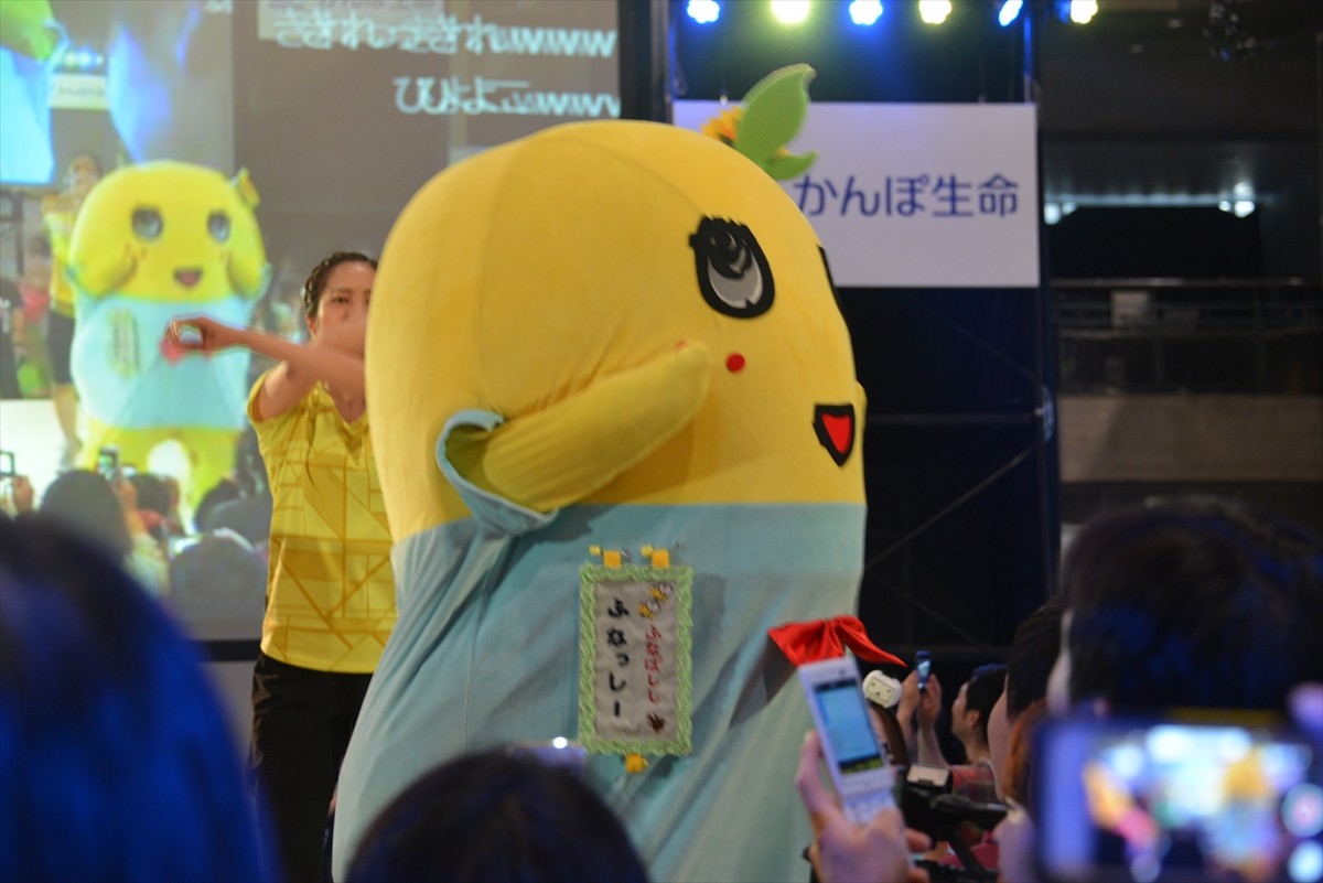 ニコニコ超会議3に行ってみたフォト特集！コンパニオン・ふなっしー・進撃の巨人まで