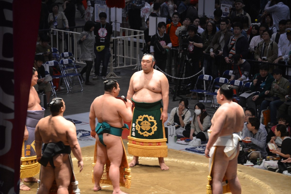 ニコニコ超会議3に行ってみたフォト特集！コンパニオン・ふなっしー・進撃の巨人まで