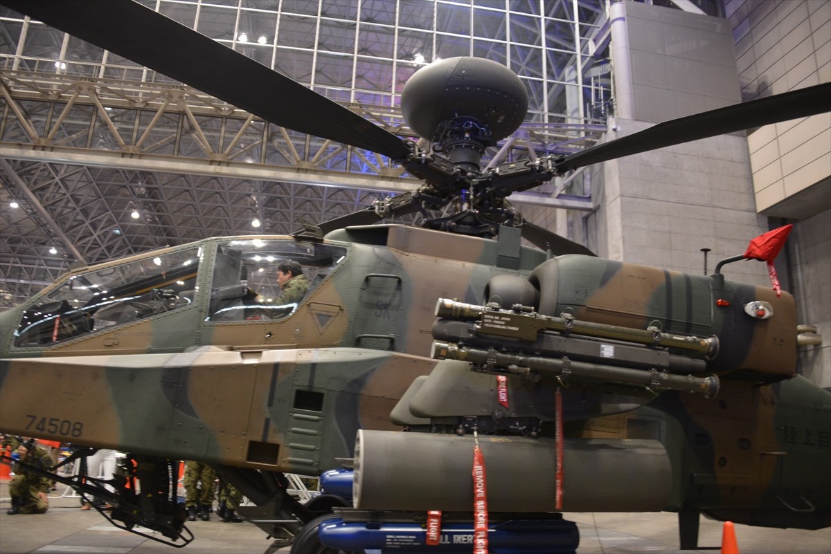 ニコニコ超会議3に行ってみたフォト特集！コンパニオン・ふなっしー・進撃の巨人まで