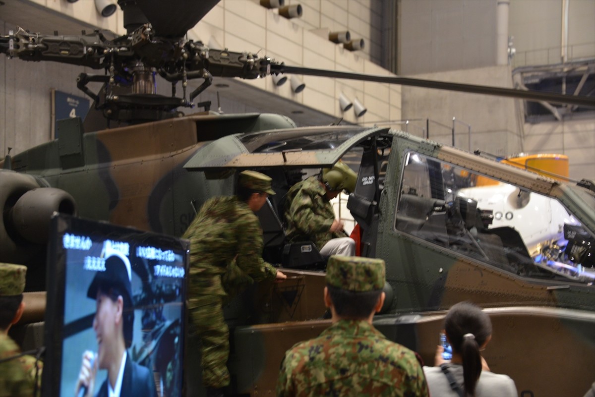 ニコニコ超会議3に行ってみたフォト特集！コンパニオン・ふなっしー・進撃の巨人まで