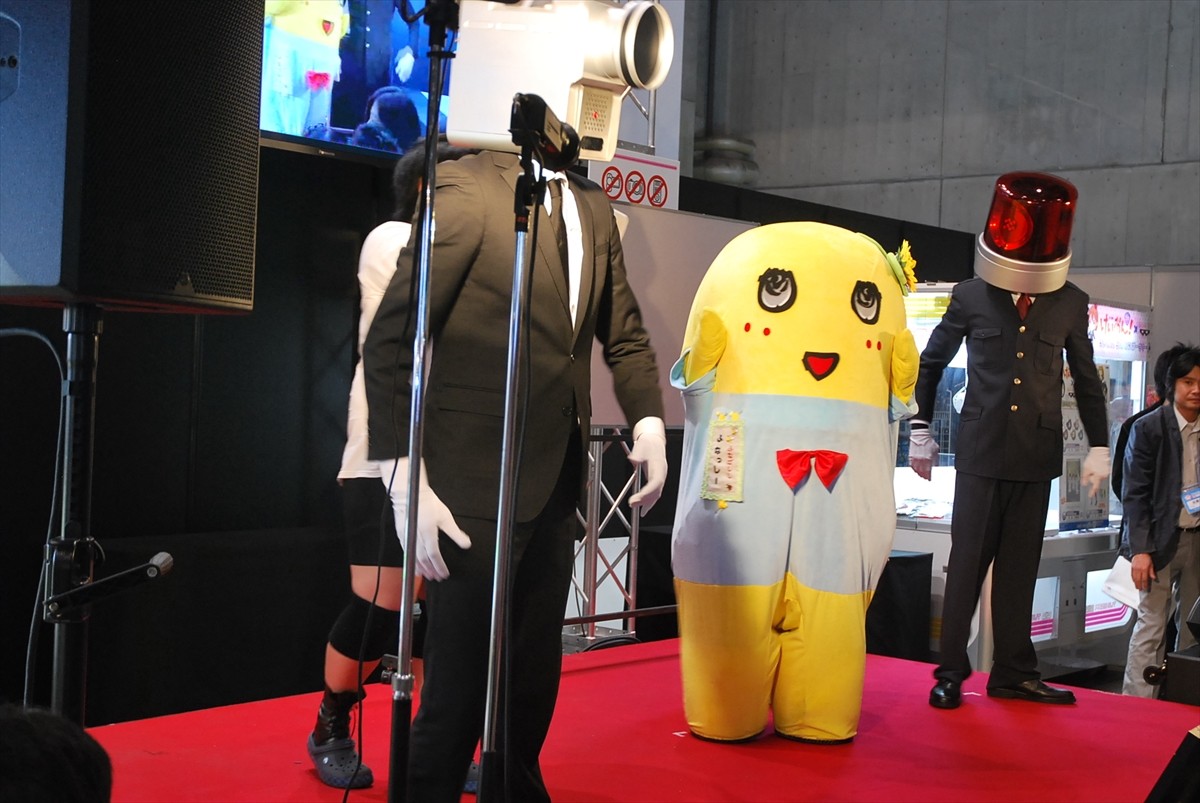 ニコニコ超会議3に行ってみたフォト特集！コンパニオン・ふなっしー・進撃の巨人まで